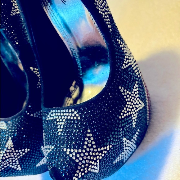 Almost Brand New All American Heels By HERSTYLE - Size 5 - Heel Height 6” -box 3 - Picture 4 of 6